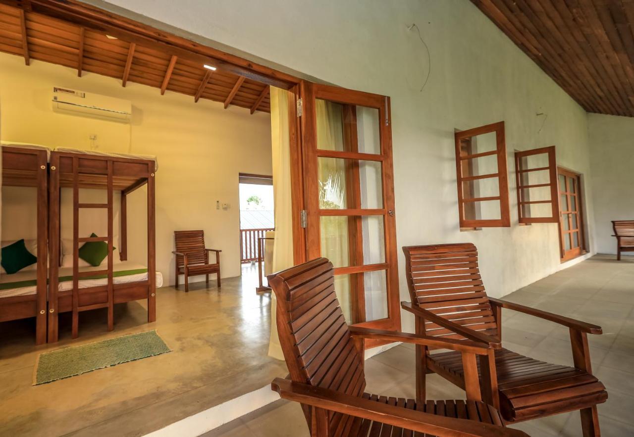 Kayjay Palms Hotel Passikudah Bagian luar foto