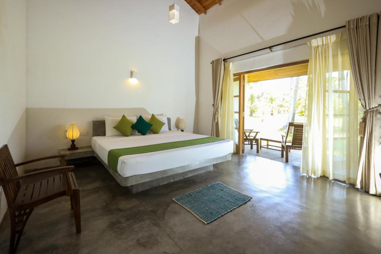Kayjay Palms Hotel Passikudah Bagian luar foto